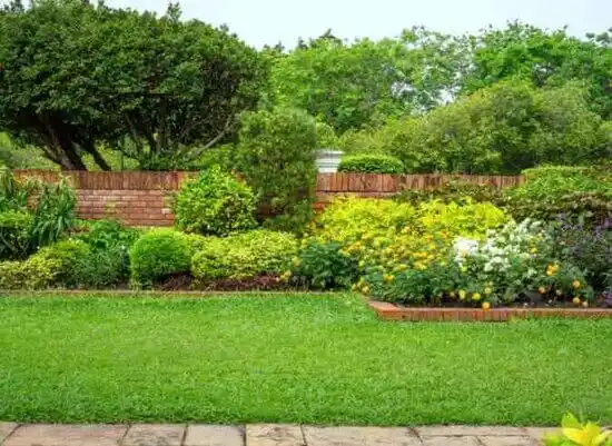 landscaping services Bloomfield Hills